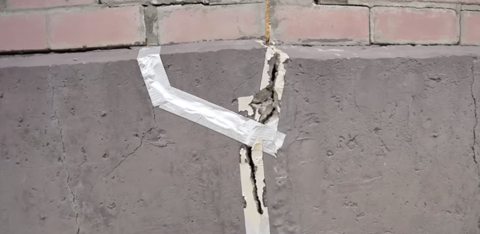 Сапасыз құрылыс дауы: Ел бойынша бюджет қаражатына салынған әлеуметтік үйлер қирап жатыр