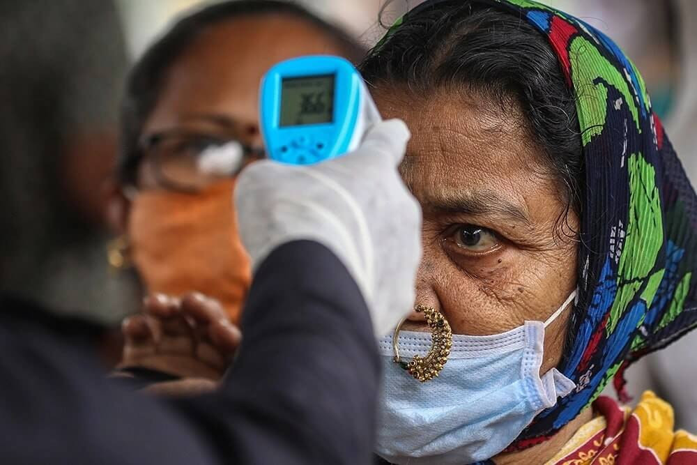 Нипах вирусының алдын алу үшін Қазақстан шекарадағы бақылауды күшейтті