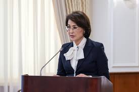 "Әлназарова жауап берсін": Бақытжан Базарбек МӘМС-тегі былық туралы