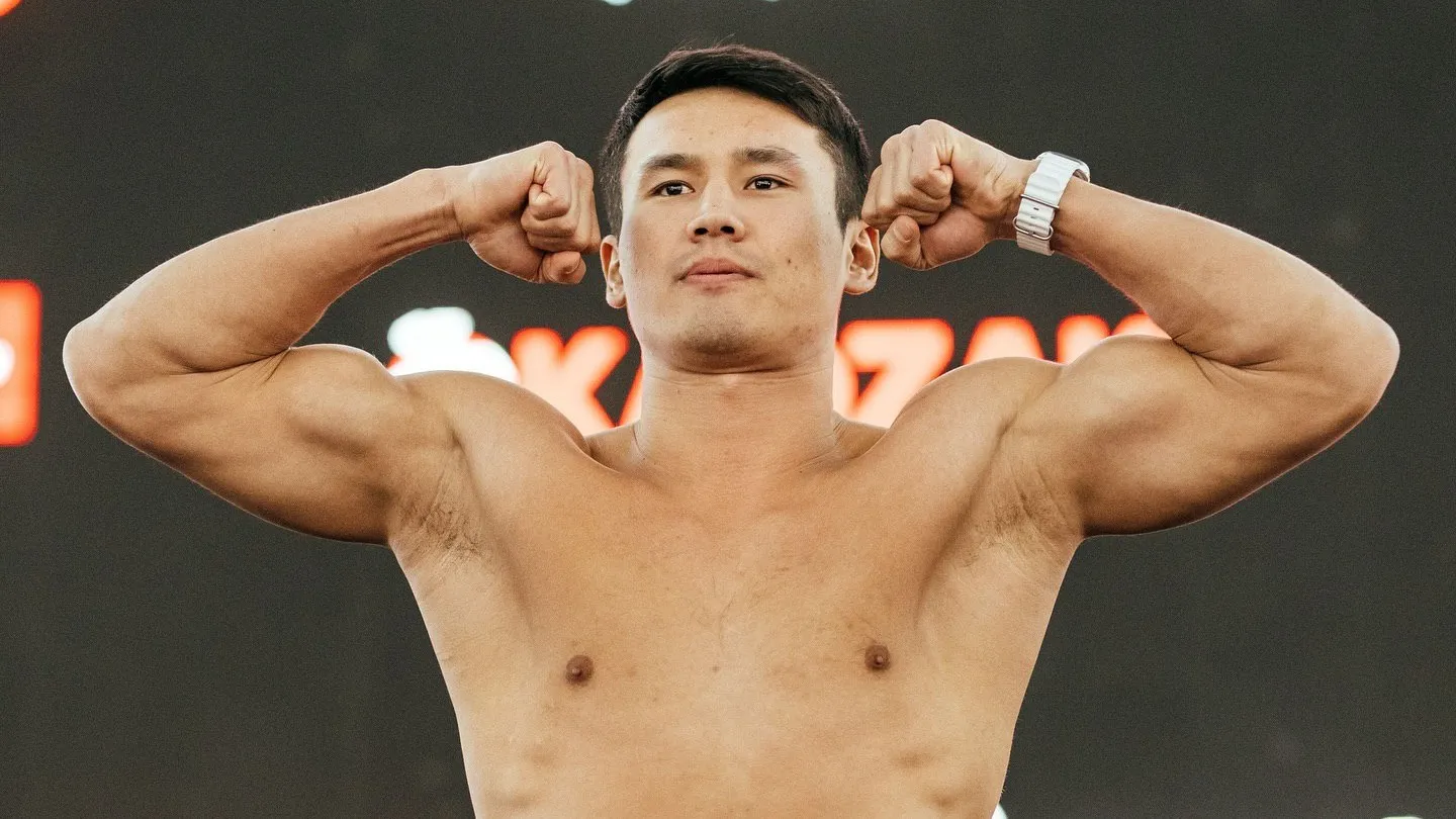 ”Алматыда кәсіби спортшылар дайындалатын зал жоқ”: Еркебұлан Тоқтар АҚШ-қа кететінін мәлімдеді