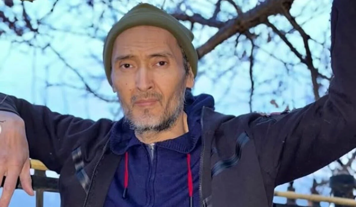 ”6 жыл бойы энергетик ішіп келдім”: Марқұм Мұрат Бисембиннің қатерлі ісікке шалдығу себебі айтылды