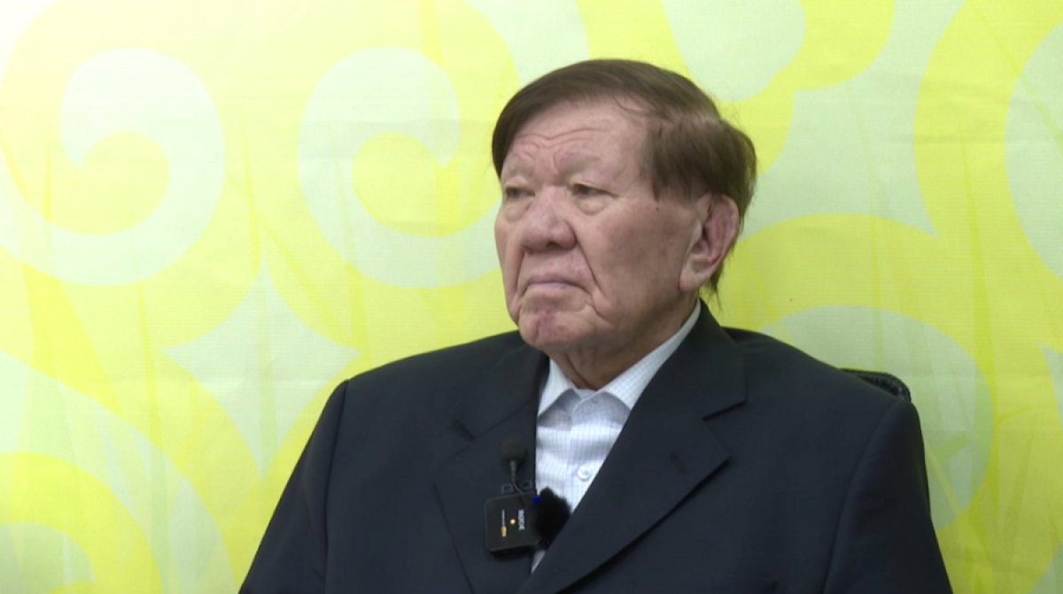 ”Жаңа Конституцияны толығымен қолдаймын” - Мұхтар Шаханов