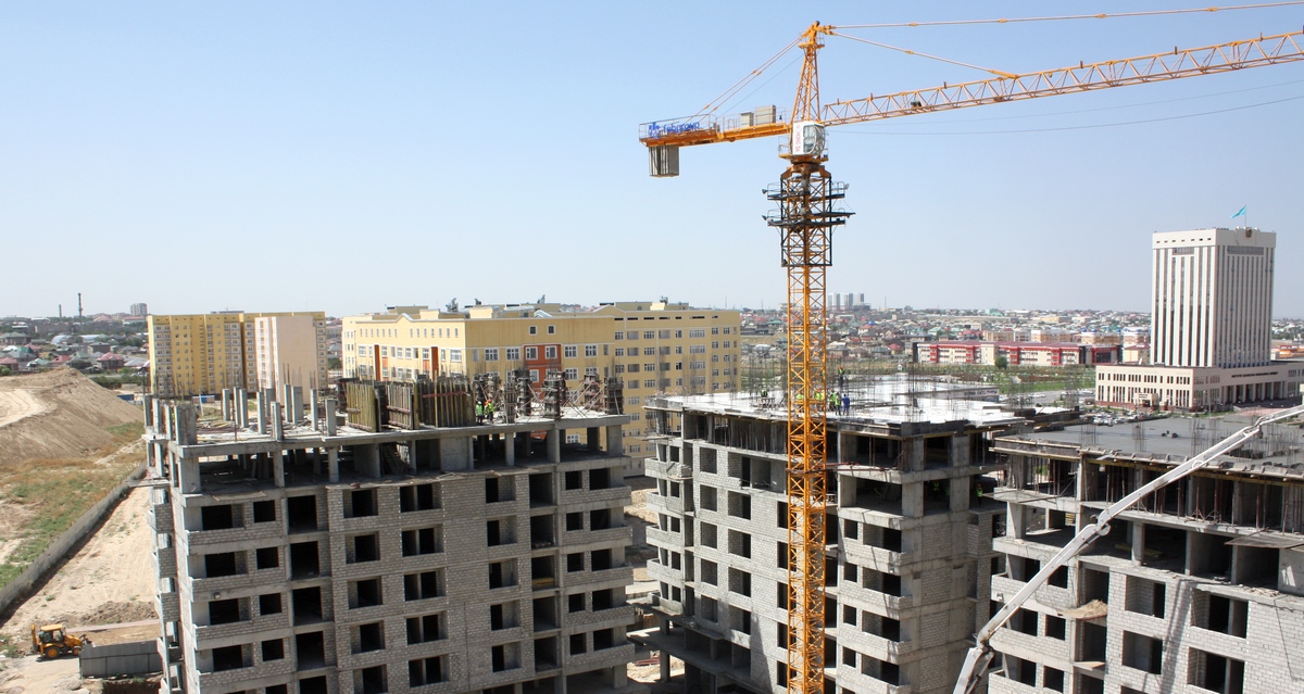 Баға өсіп, ұсыныс азайды: Қазақстандағы тұрғын үй нарығында не өзгерді?