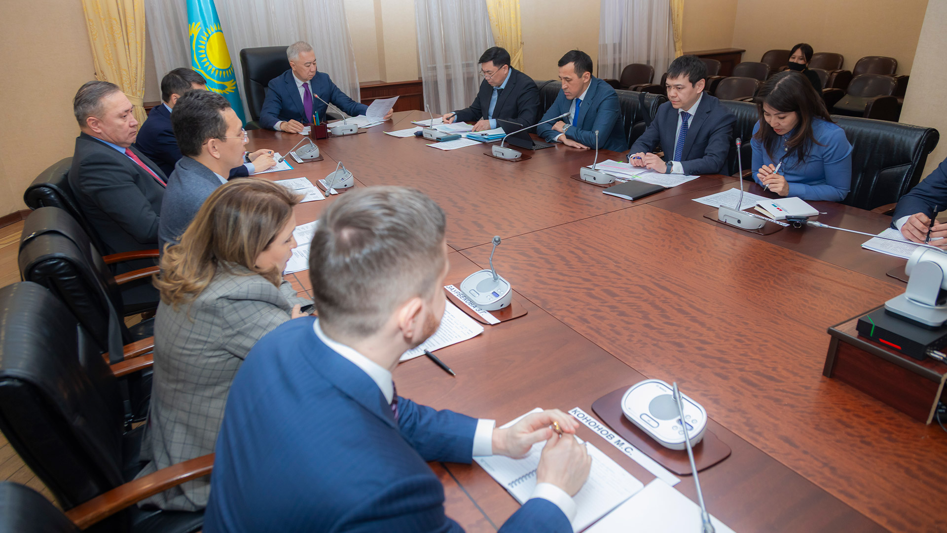 346 мың өзін-өзі жұмыспен қамтыған азамат және 1,2 млн кәсіпкер арнайы режимді таңдады