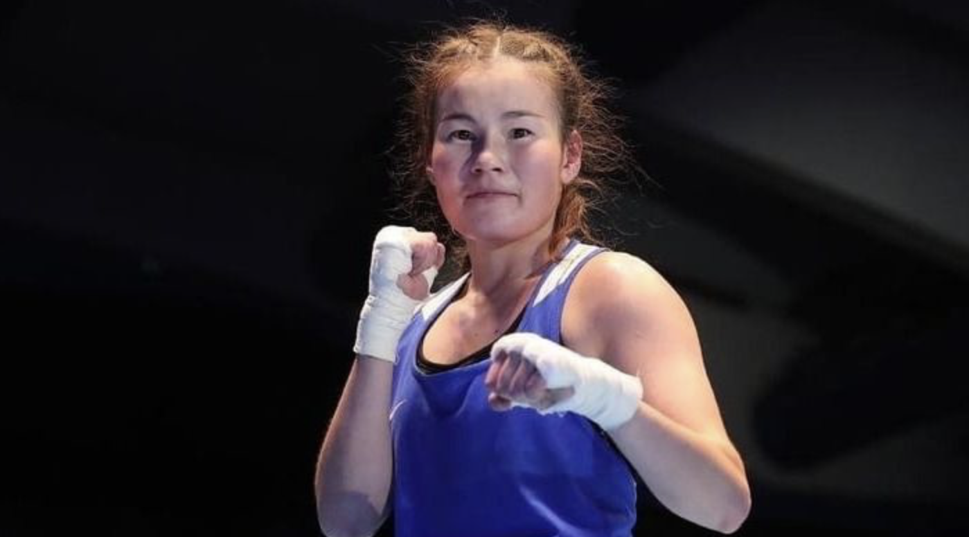 Иығын шығып кетті: Азия чемпионатында жеңілген қазақ қызы туралы тың ақпарат тарады