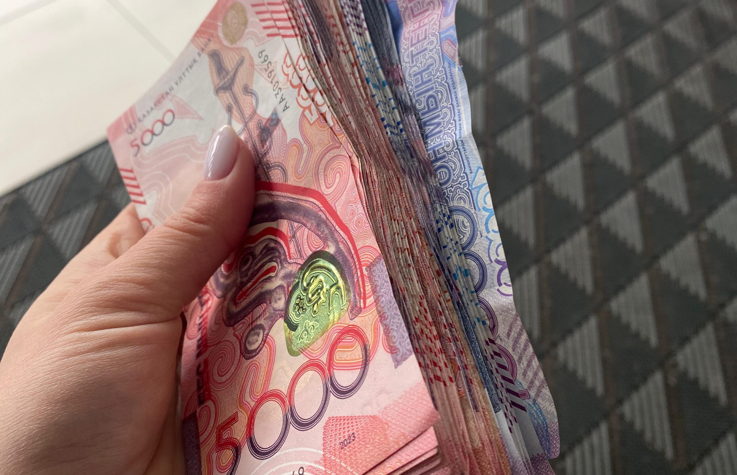 Таяу Шығыстағы қақтығыс теңгені әлсіреткені рас па? 