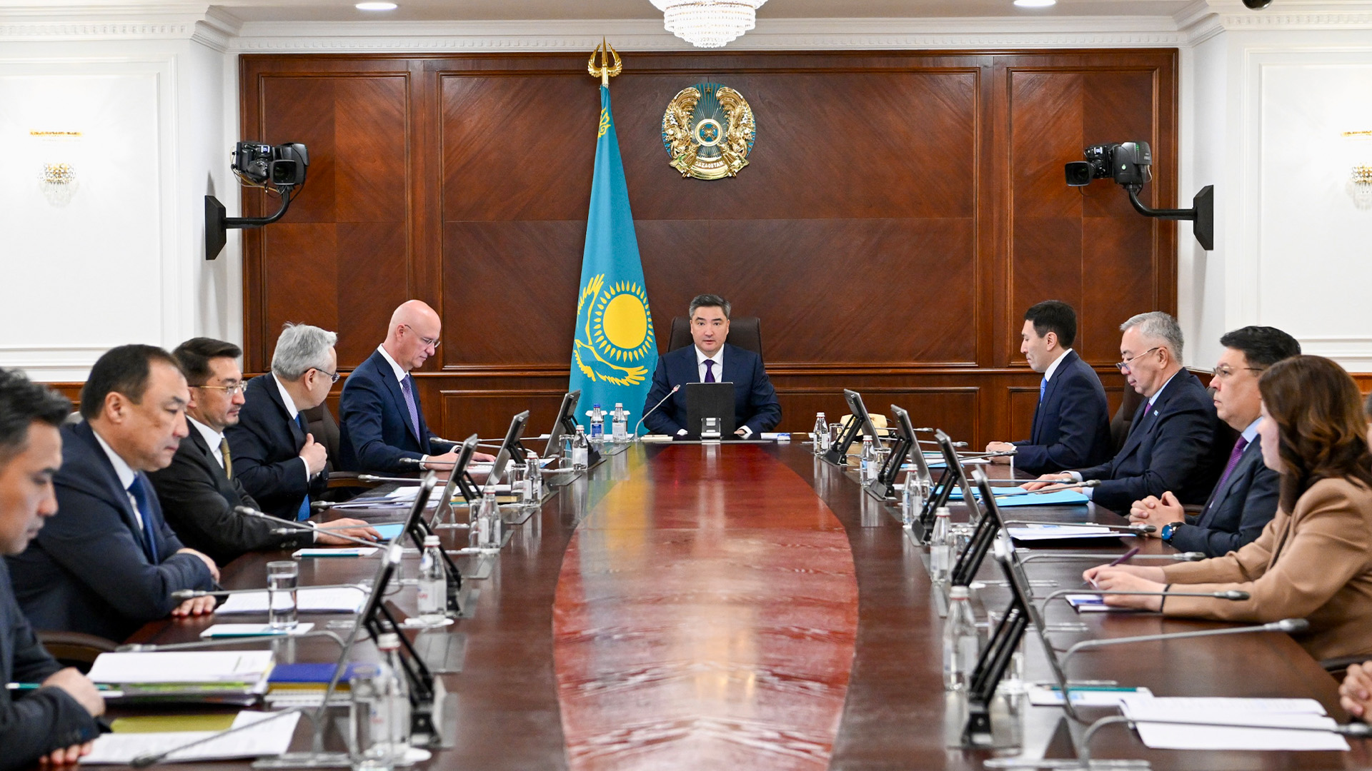 Жаңа Конституцияда адам капиталын дамыту – мемлекеттің стратегиялық басым бағыты: Үкіметте инклюзивті саясат шаралары қаралды