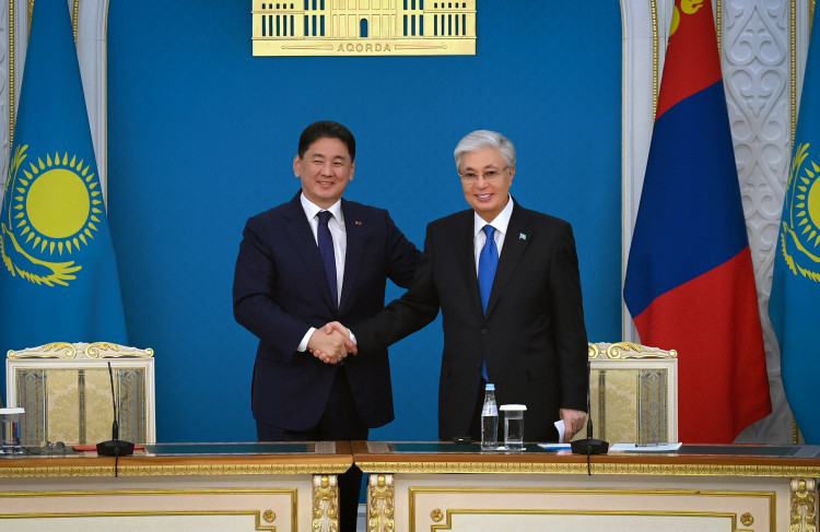 Қазақстан мен Моңғолия президенттері БАҚ өкілдеріне арналған брифинг өткізді