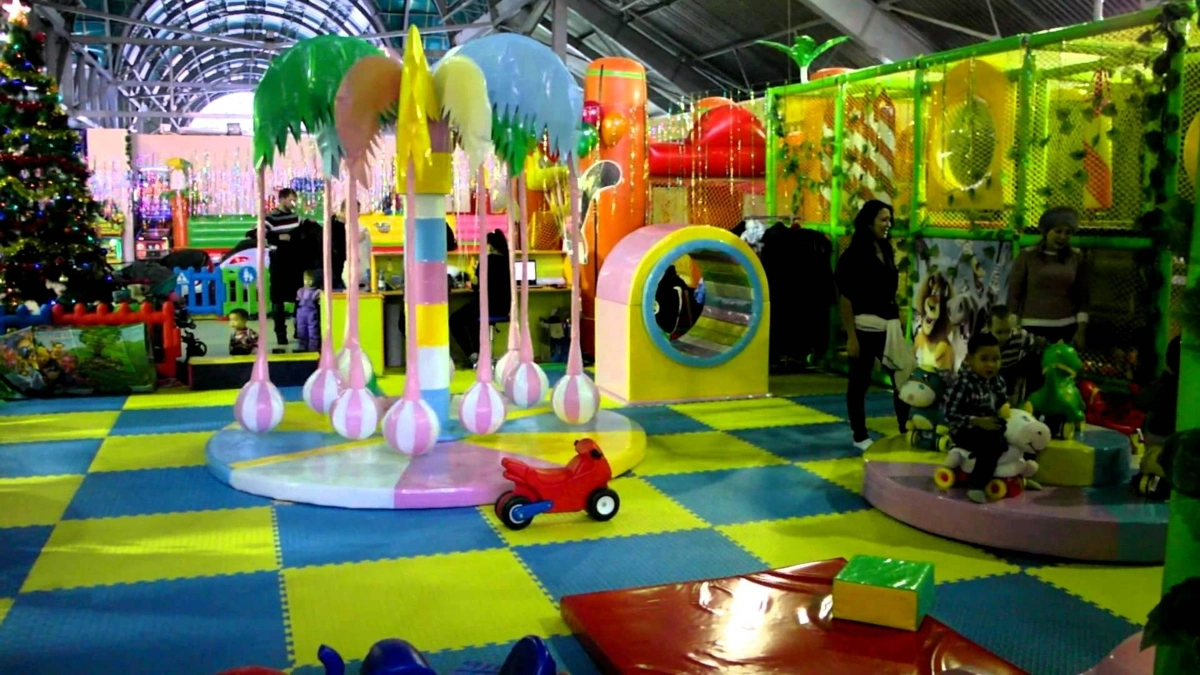 Мәжіліс депутаты сауда үйлеріндегі ойын алаңдарын бірінші қабатқа көшіруді ұсынды