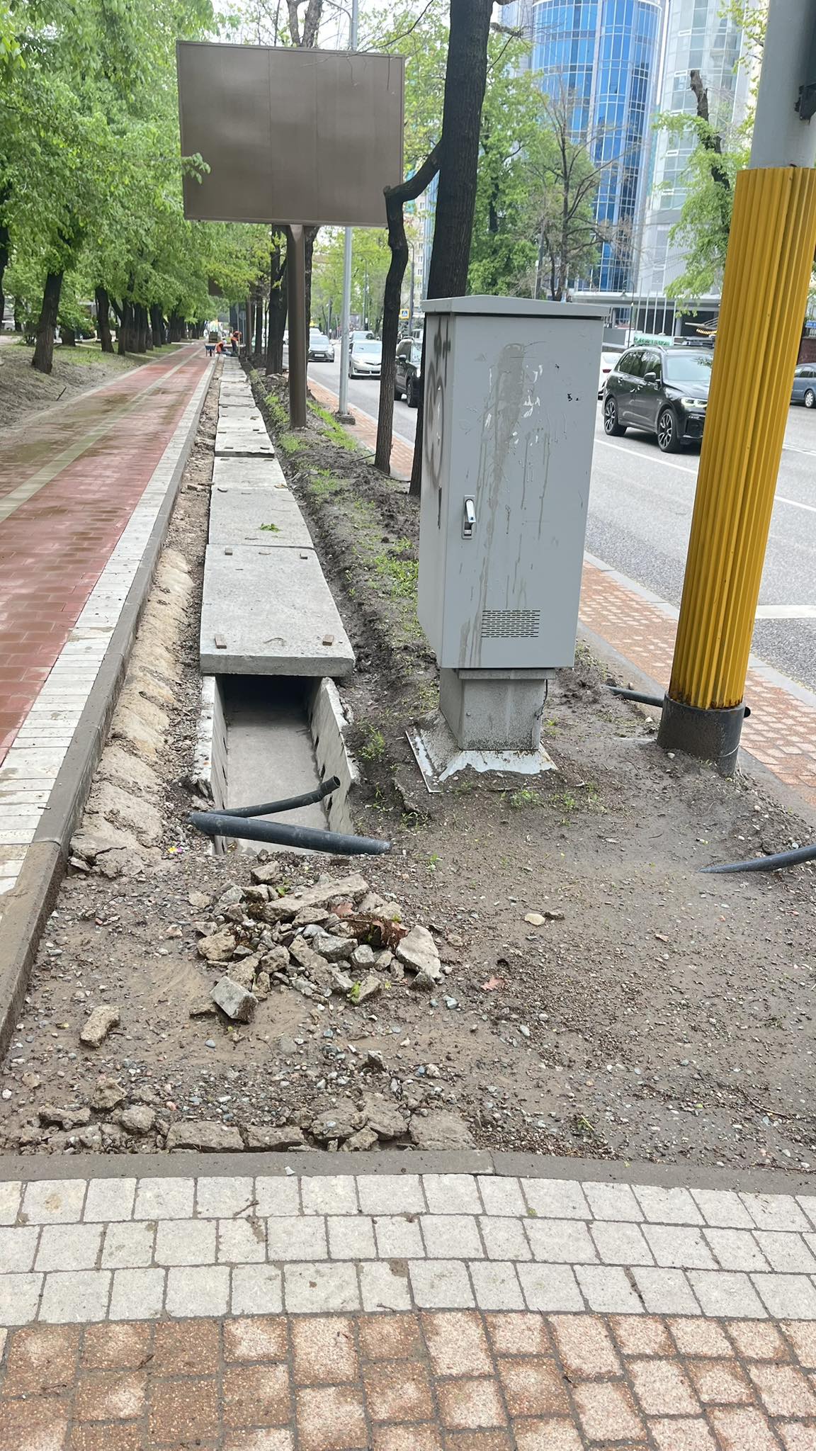 Алматыда арықтар бетонмен жабыла бастады. Әкімдік не үшін екенін түсіндірді