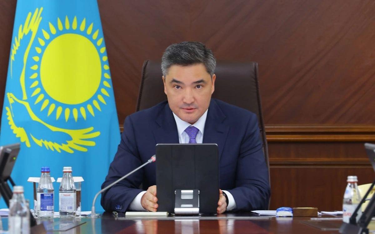 Әрбір басшы жұмыс тәсіліне де, өзіне де жаңаша көзқараспен қарауға тиіс - Бектенов