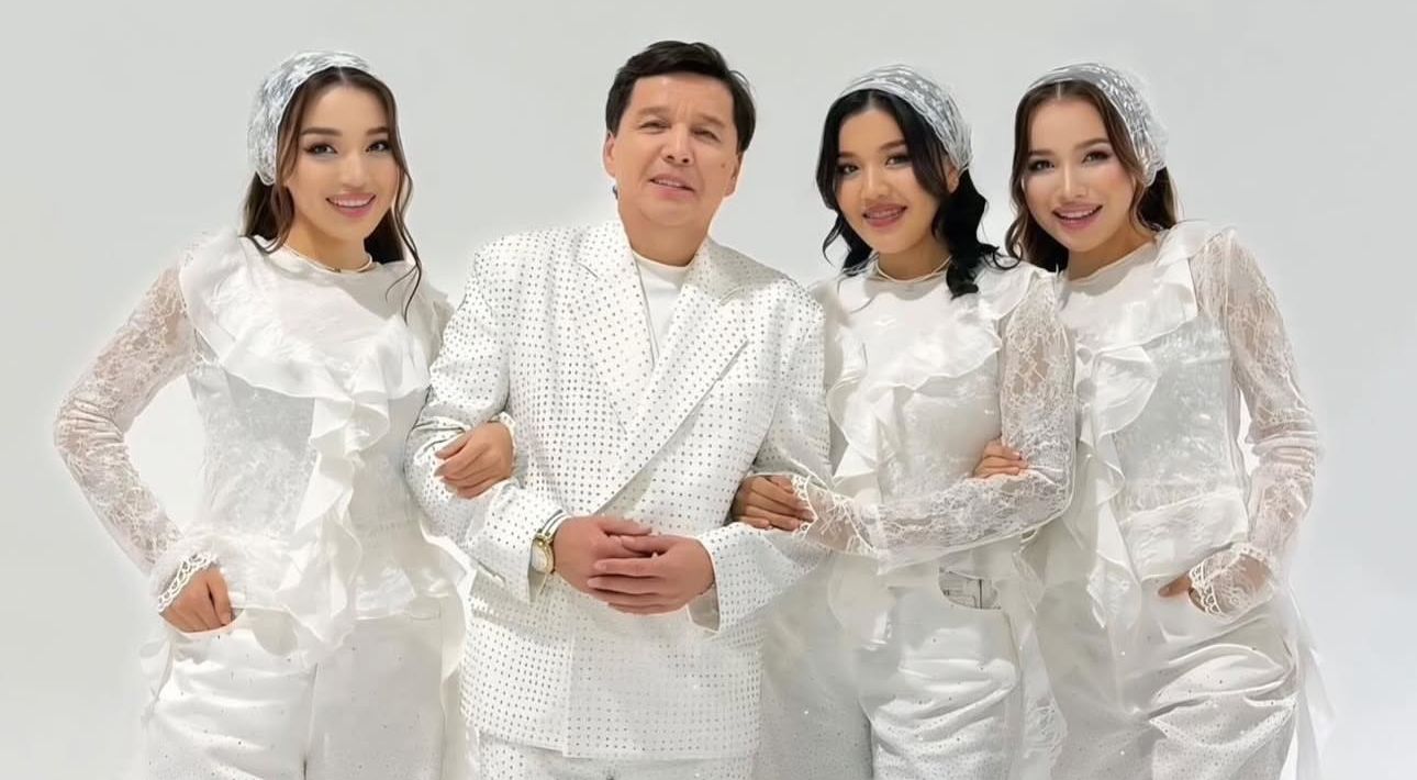 "Ересек адам ретінде шешім қабылдадым": Абай Бегейдің тағы бір қызы хиджабын шешті