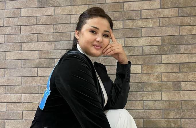 Әнші екенмін деп тек ән айтуға болмайды - Мөлдір Мұқан