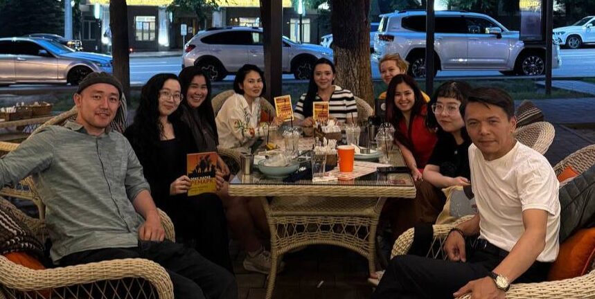 Бүгін - Ұлттық кітап күні: Алматылықтар оқу мәдениетін қалай дамыта алады?