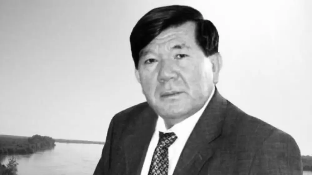 Қасым-Жомарт Тоқаев Мұхтар Шахановтың қайтыс болуына байланысты көңіл айтты