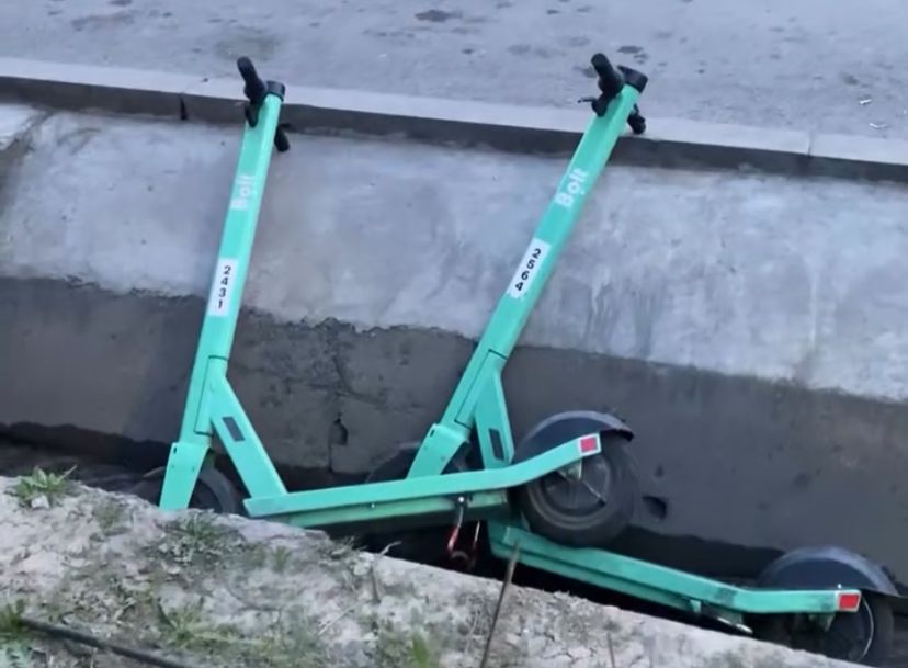 «Қаланы қаптаған самокат маусымы басталды»: Қазіргі жастардың жауапкершілігі неге төмен? 