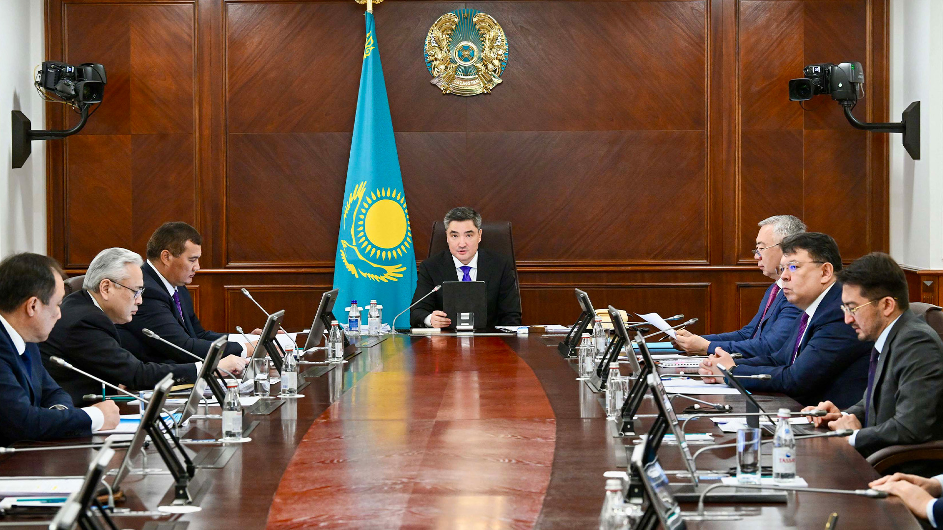 Президенттің елімізді авиациялық хабқа айналдыру жөніндегі тапсырмасын жүзеге асыру: Үкімет инфрақұрылымды, сервис пен техниканы жаңарту бойынша жұмысты күшейтеді