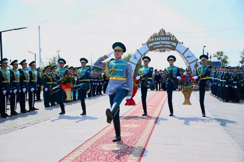 Қазақстандық әскери қызметшілер тұңғыш қорғаныс министрін еске алды