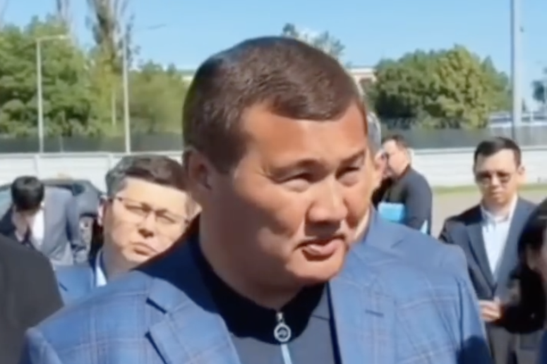 "Қарсы шығатын топтар көп, "мафия" жетеді": Депутат Әбенов премьер орынбасары Нәлібаев туралы