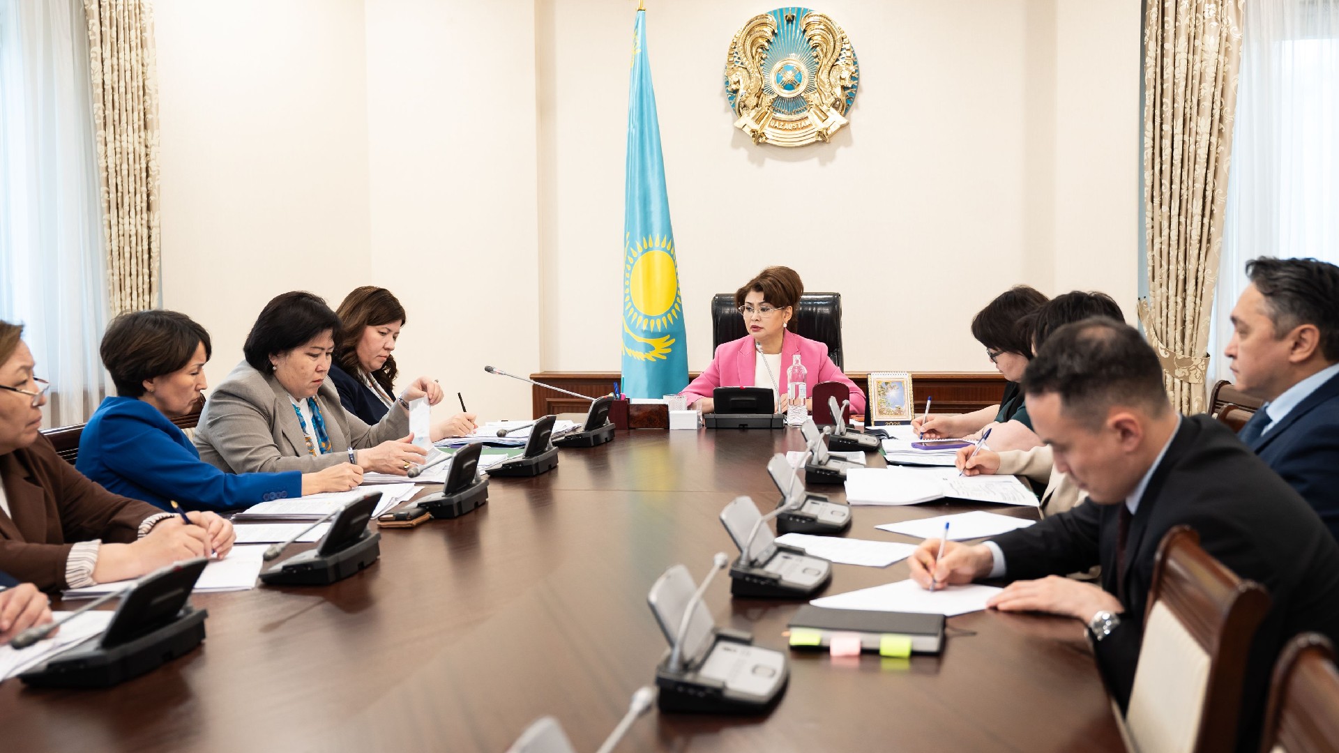 Үкіметте мектепке дейінгі және бастауыш білім беруді дамытудың кешенді жоспарының жобасы қаралды