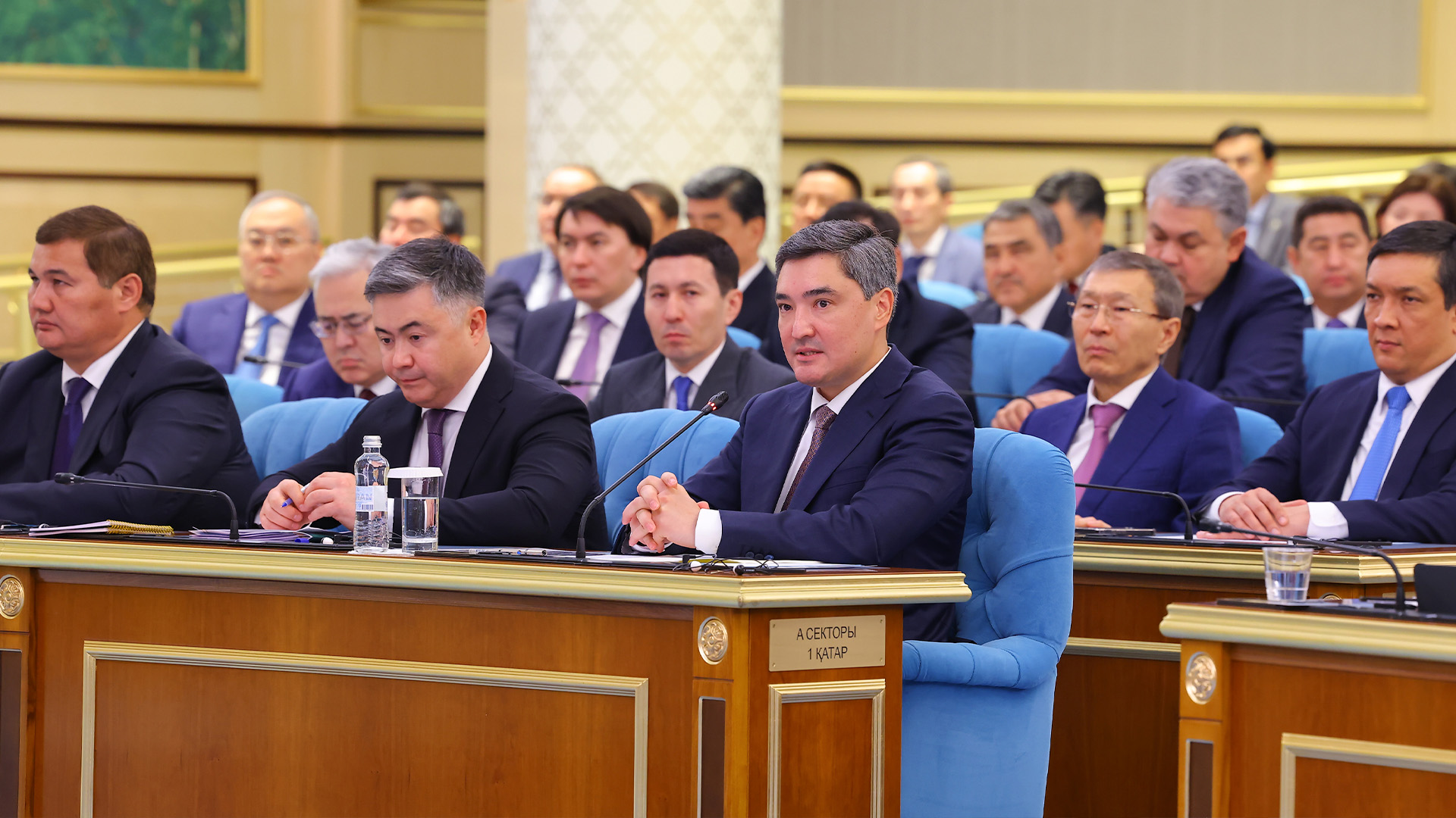 Парламент 2025 жылғы республикалық бюджеттің атқарылуы туралы Үкімет есебін тыңдады