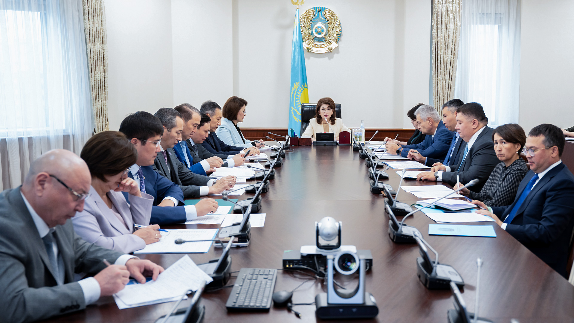 Үкіметте халық денсаулығын қорғау шаралары қаралды