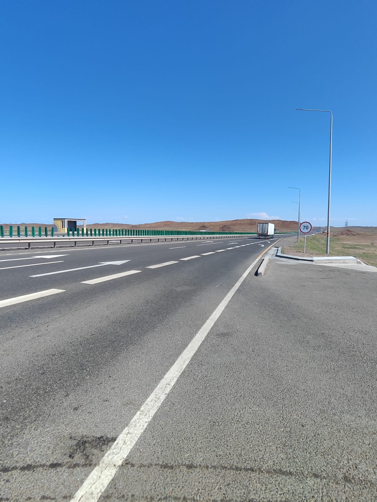 Алматы – Бішкек тас жолында емізулі бала табылды