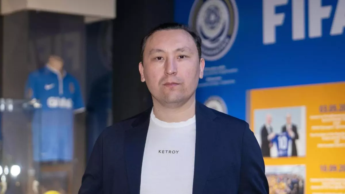 Әлем чемпионатында Өзбекстан мен Португалия ойнап жатыр. Ешкімнің намысы оянбады - Ермұхамед Мәулен