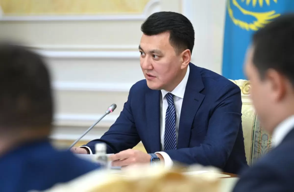Ерлан Қарин: қоғамдағы дау-дамайлар көп жағдайда азаматтардың мәдениетсіздігінен, дарақылығынан, әдепсіздігінен туындайды