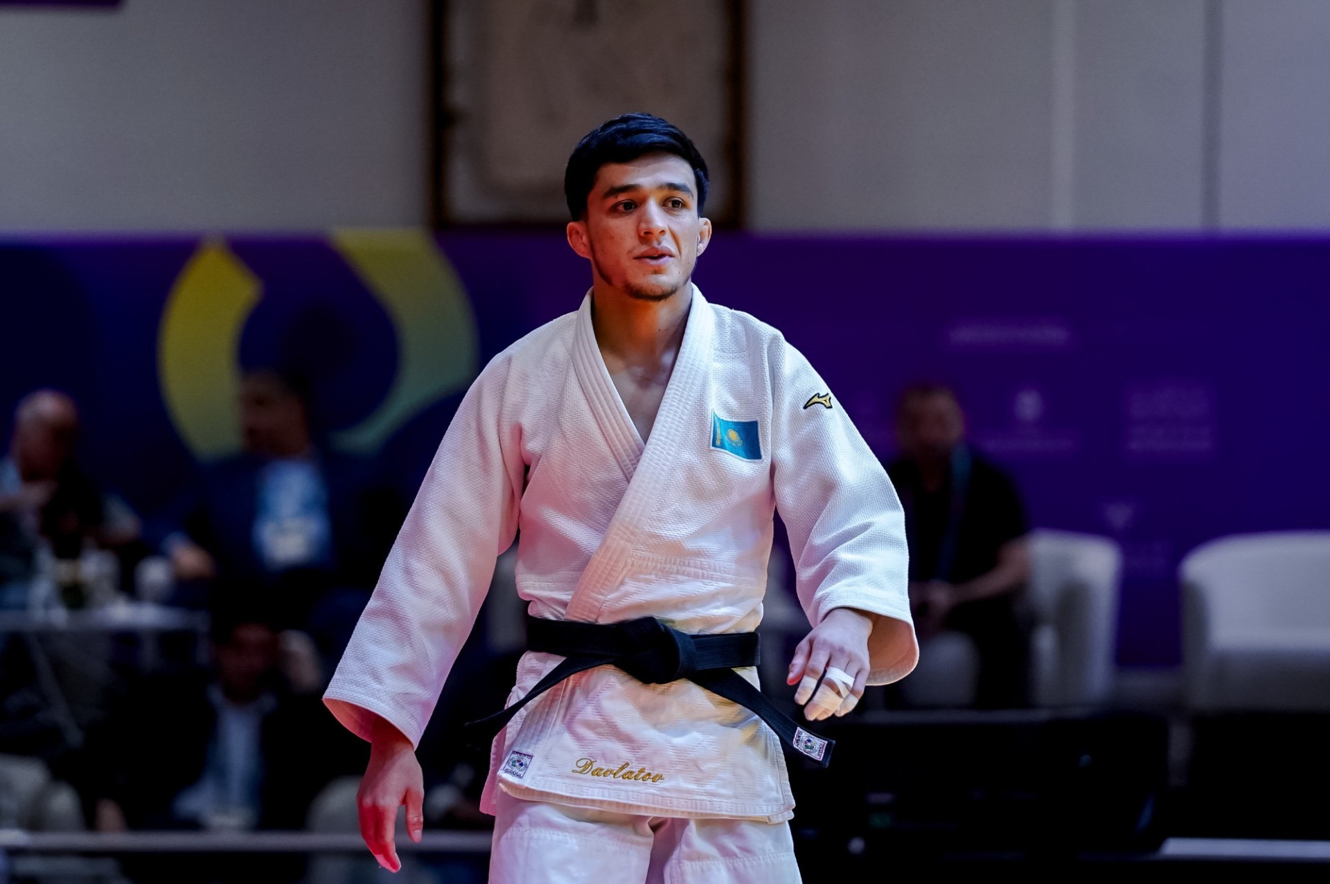 Шерзод Давлатов Олимпиада чемпионын жеңіп, Grand Slam турнирінің жартылай финалына шықты