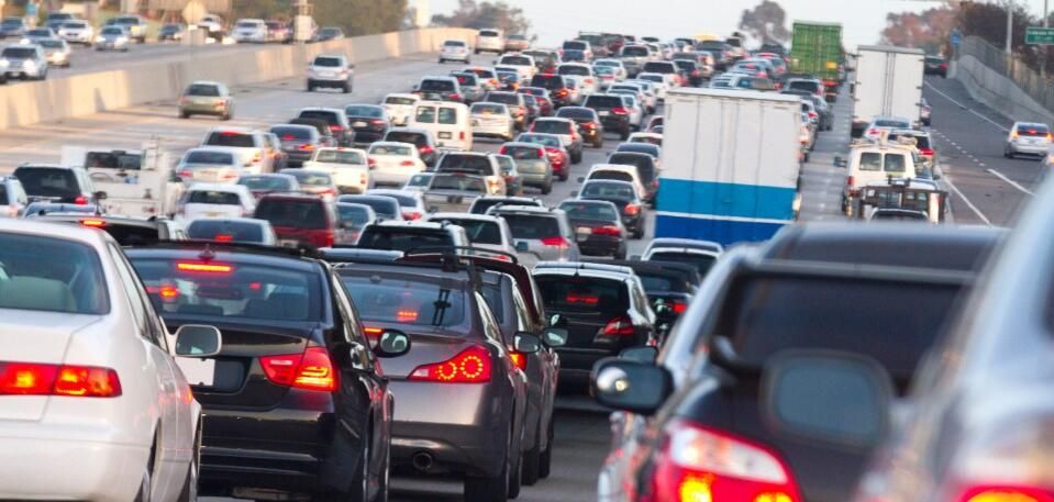 500 автобус, қосымша метро пойыздары және жүк көліктеріне шектеу: Алматы 1 қыркүйекке қалай дайындалуда?