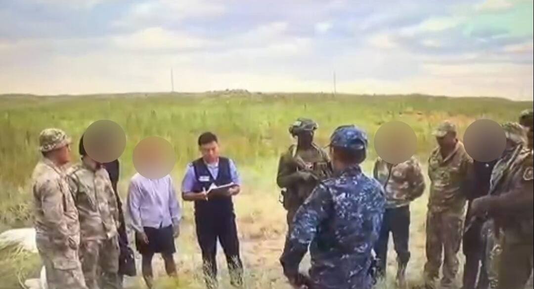 Жамбыл облысында аса ірі көлемде есірткі құрамдас өсімдік жинаған үш күдікті ұсталды
