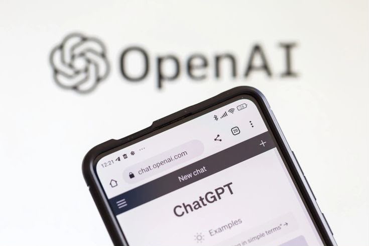 ChatGPT-тегі жазбаларды адамдар оқуы мүмкін: OpenAI қолданушылардың чаттарын қалай пайдаланады?