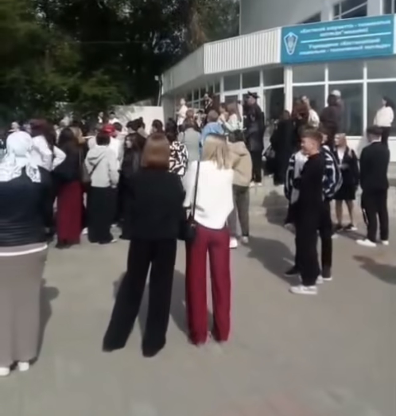 Қостанайдағы колледжде «Матушка Земля» әнінің шырқалуы көпшіліктің ашуын туғызды