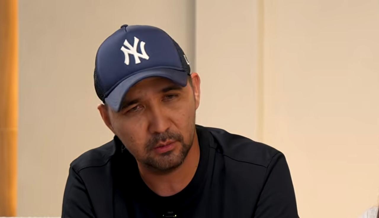 "Күйік ішке түсіп кеткен": Жанболат Найзабеков анасы туралы айтты