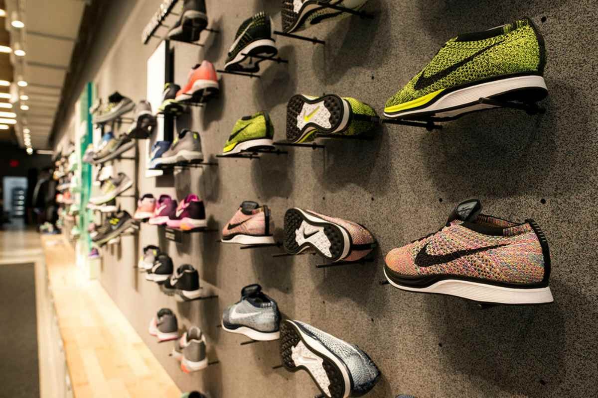 Өзбекстанда Nike және Adidas кроссовкалары шығарылады