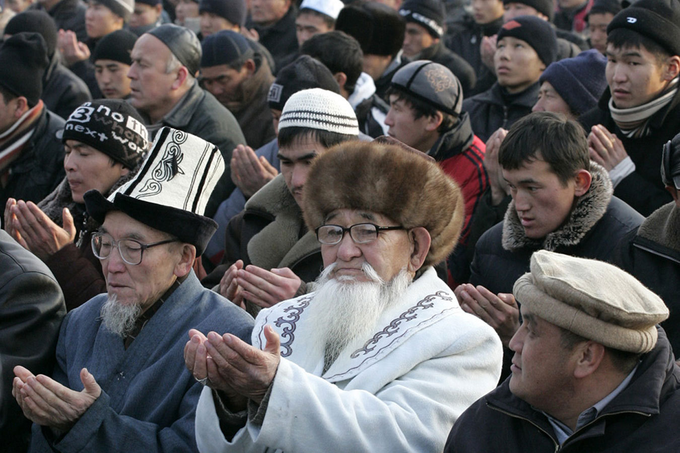 «Қазақтар ешқандай да шынайы мұсылман емес»: Өзбек басылымы қазақтардың мұсылмандығына күмән келтірді