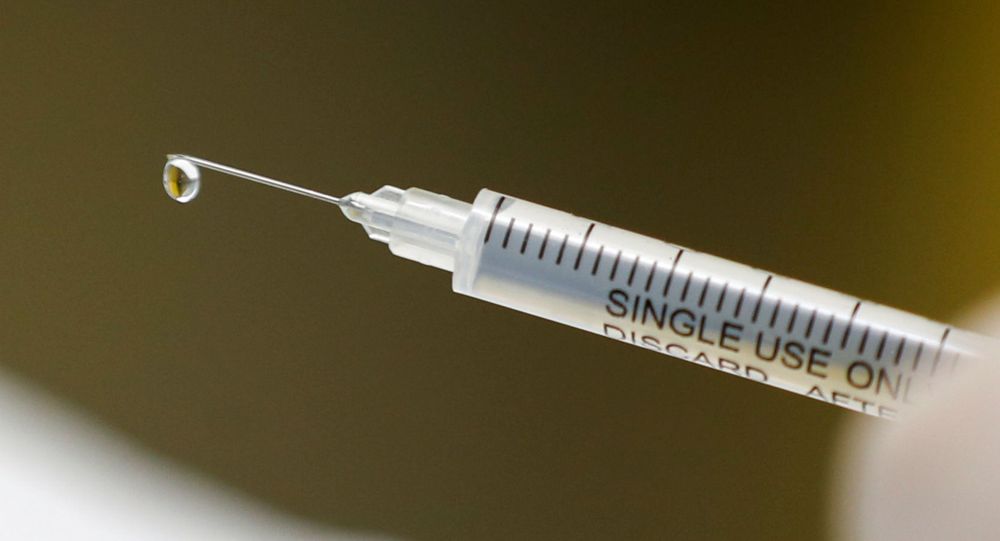 COVID-ке қарсы вакцина: аллергиясы бар адамдар нені білуі керек – дәрігермен сұхбат