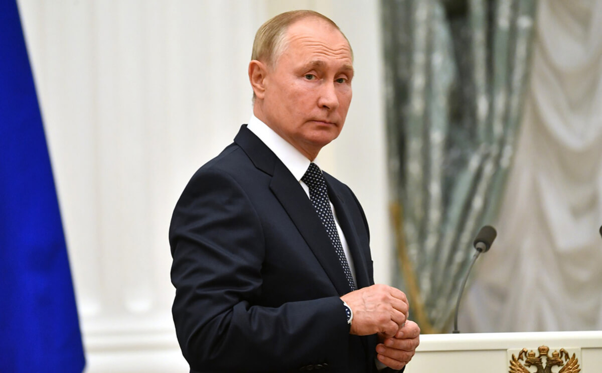 Путин оқшаулау режимін сақтайды