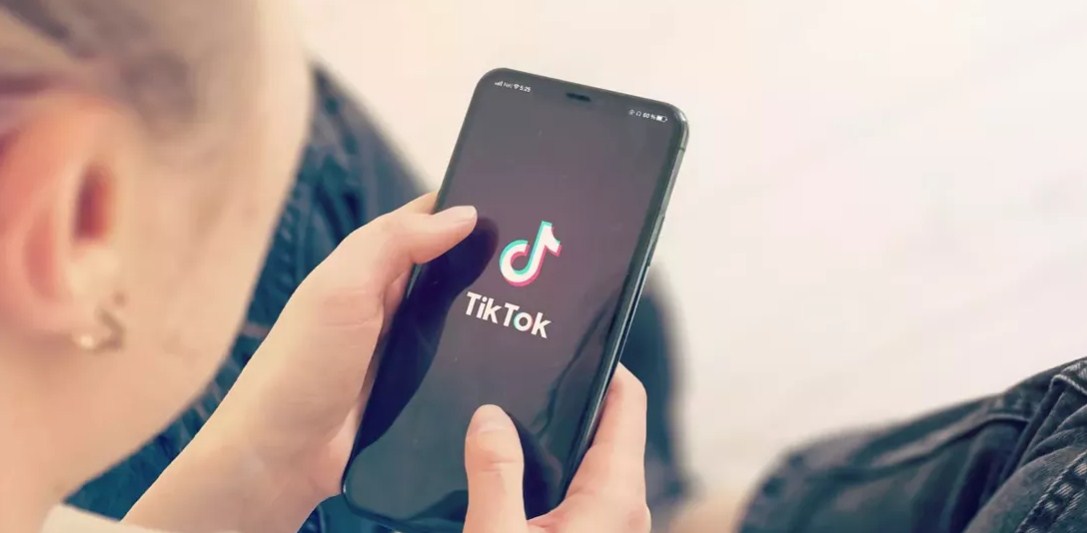 "TikTok-ты көп қараған баланың жадына нұқсан келуі мүмкін", - Психолог