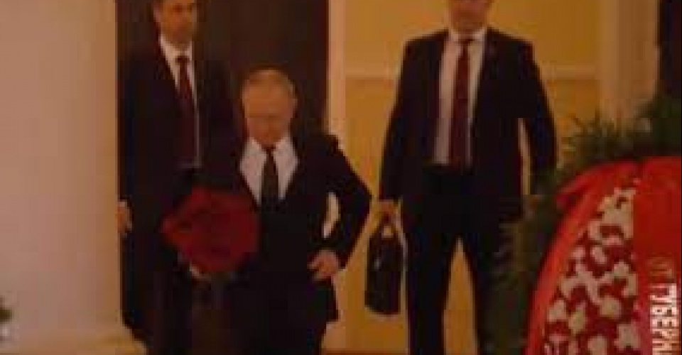 Путиннің "ядролық чемоданын" ұстаған күзетшісін атып кетті — БАҚ