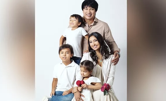 Легинстегі эротикалық жопа бейне