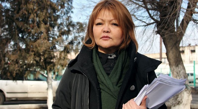 Адвокат Айман Омарова ауыл шаруашылығы министрлігінің екі қызметкері келіншекті зорлағанын айтты