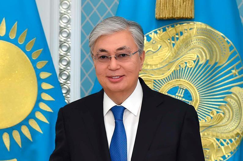 Тоқаев Өзбекстан президентімен кездесу үшін Шымкентке барды