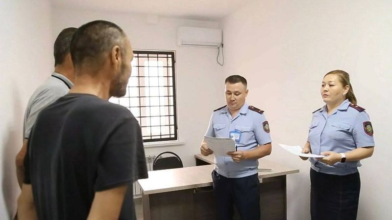 Атырауда отбасында ойран салған 34 адам әкімшілік қамауға алынды