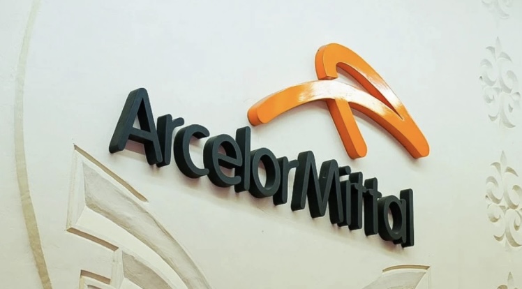 “286 млн доллар”: Қазақстан үкіметі еліміздегі ArcelorMittal кәсіпорындарын сатып алды