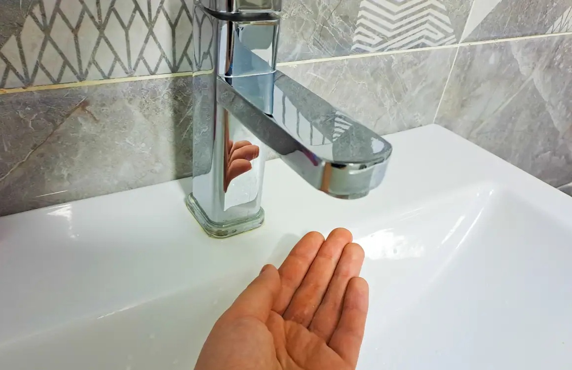 Жайық өзені қатып, Атырау сусыз отыр: Әкімдікте комиссия құрылды