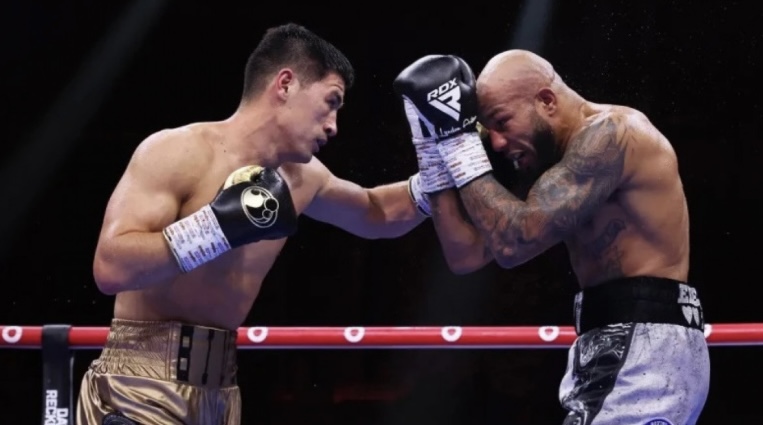 Дмитрий Бивол WBA нұсқасы бойынша әлем чемпионы атағын қорғап қалды