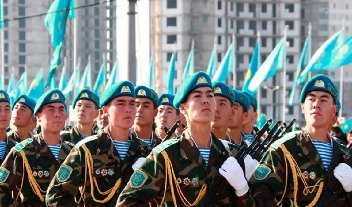 Қазақ армиясы – Орталық Азиядағы ең үздік армия – шетелдегі қазақ баспасөзі