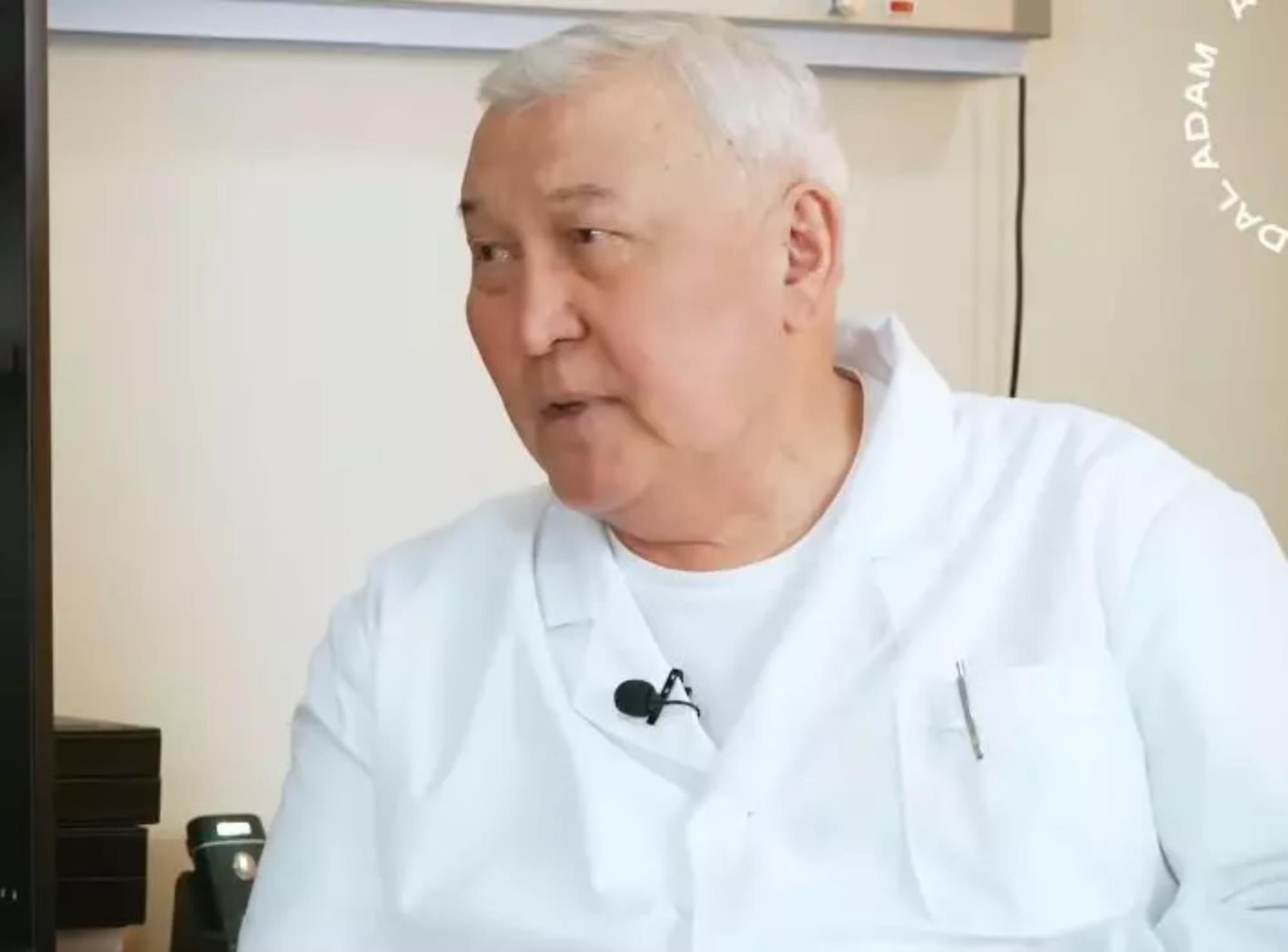 “Сен неге 18-ге келгенде Қазақстанның азаматтығын алмадың?”: Экс министр анасын іздеген Жәнібекке